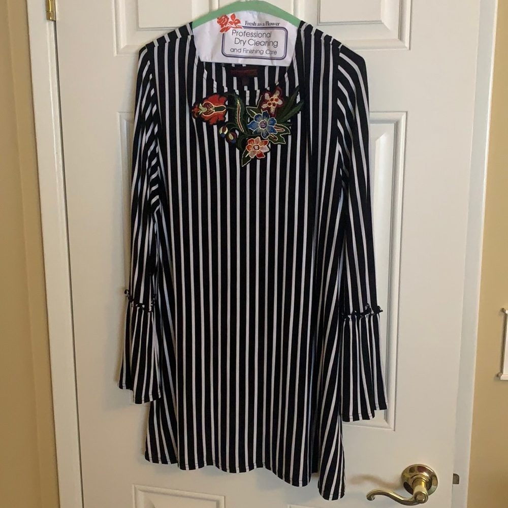 Beautiful tunic NWOT